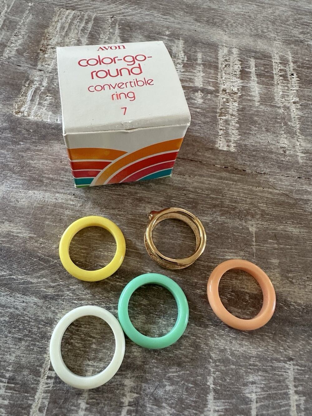Vintage 1979 AVON Color- Go-Round Convertible Ring Set - Size 7